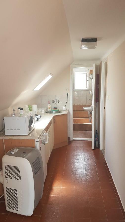Csalad-Barat Apartman Balatonlelle Eksteriør billede